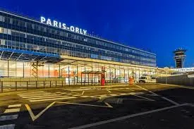 Transfer between Orly airport and Paris