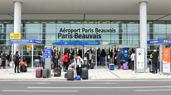 Transfer between Beauvais airport and Paris